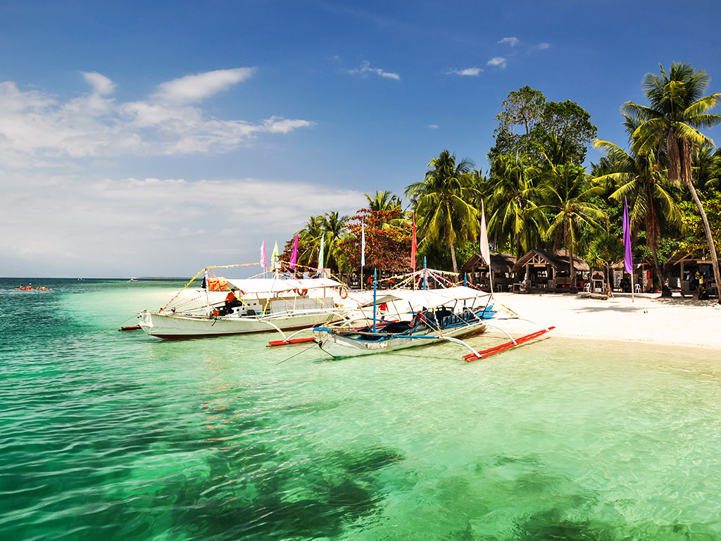  巴拉望群島被譽為「菲律賓最後一片處女地」。 